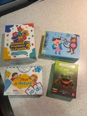 Lot 4 jeux de cartes 