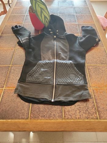Veste à capuche
