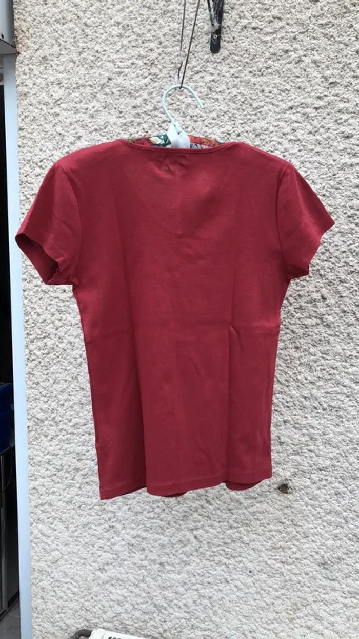 Tee-shirt femme 38/40 - photo numéro 2