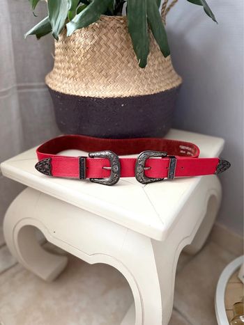 Ceinture Western 100% cuir - rouge vif boucle argenté - taille 65 cm -