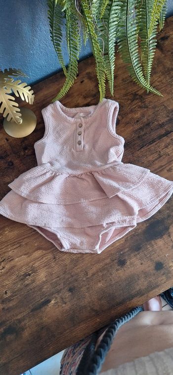 Bodies bébé fille 24 mois