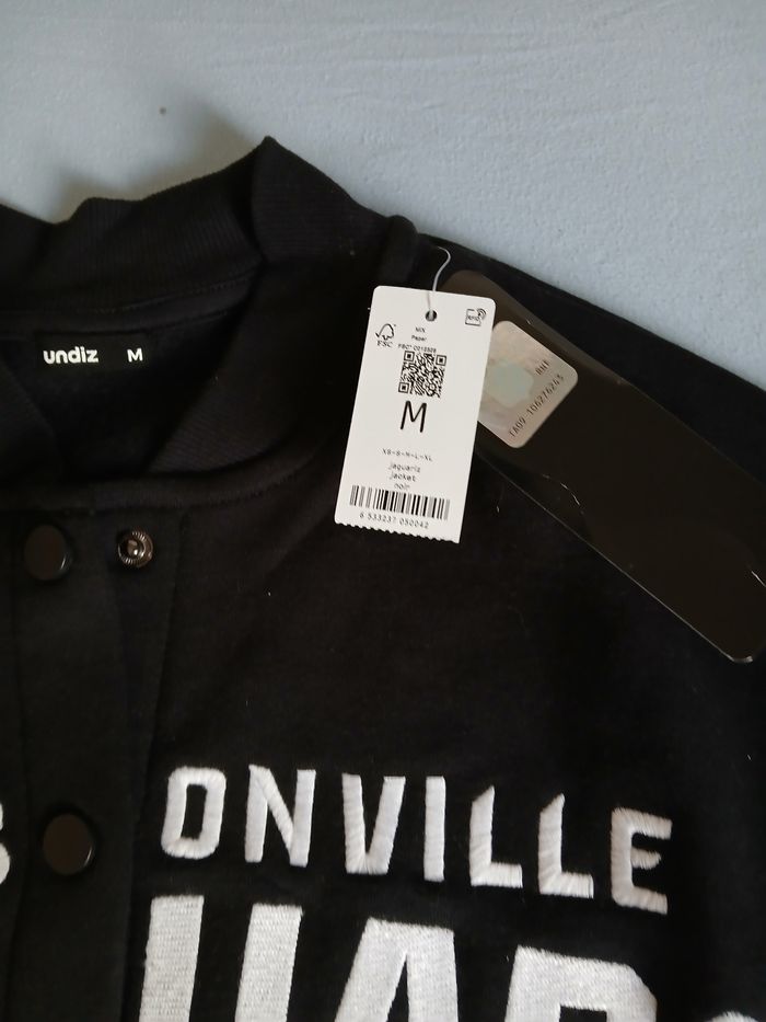 Gilet noir - photo numéro 3