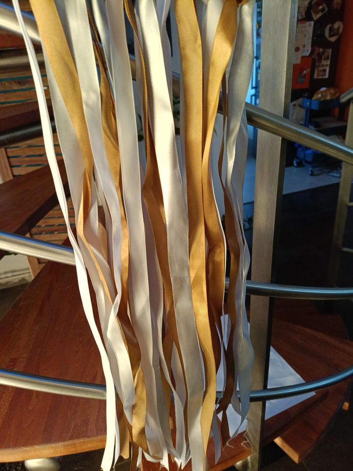 Décoration murale nuage en bois avec rubans suspendus – Neuf - photo numéro 2