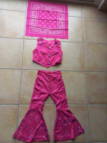 Un déguisement de Barbie taille 5-6 ans 