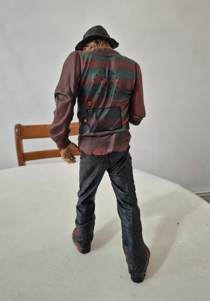 Figurine freddy mcfarlane 45 cm - photo numéro 5