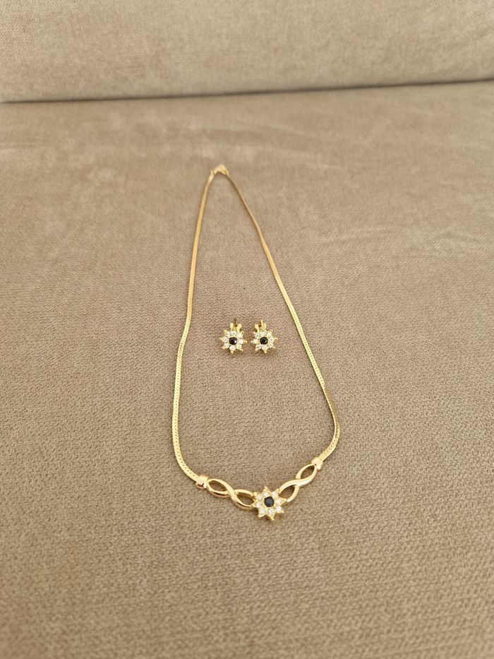 Parure dorée vintage avec collier et ses boucles d'oreilles - photo numéro 5