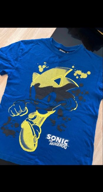 T-shirt sonic