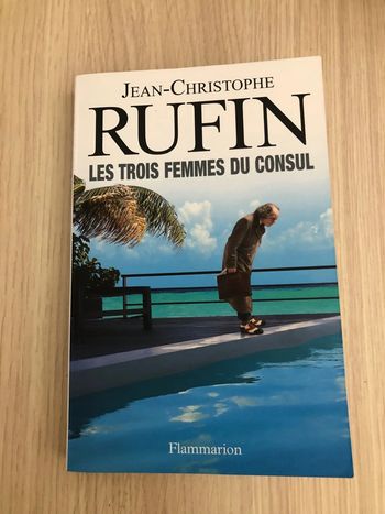Les trois femmes du consul - Grand Format