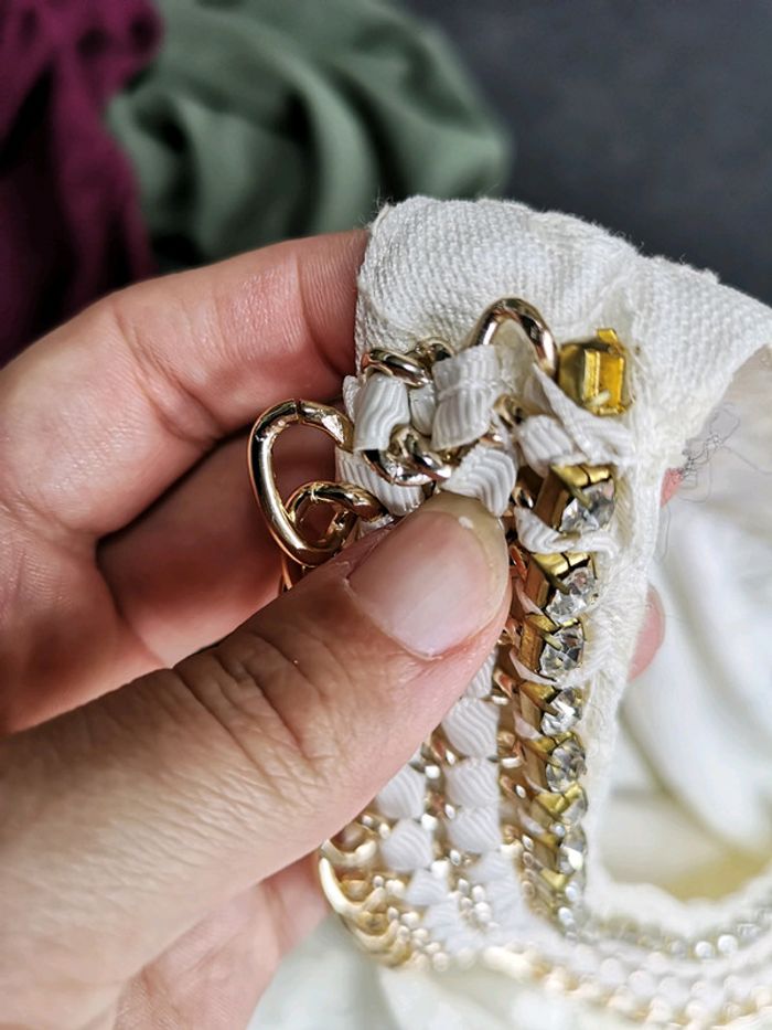 Haut dentelle à col bijoux - photo numéro 4