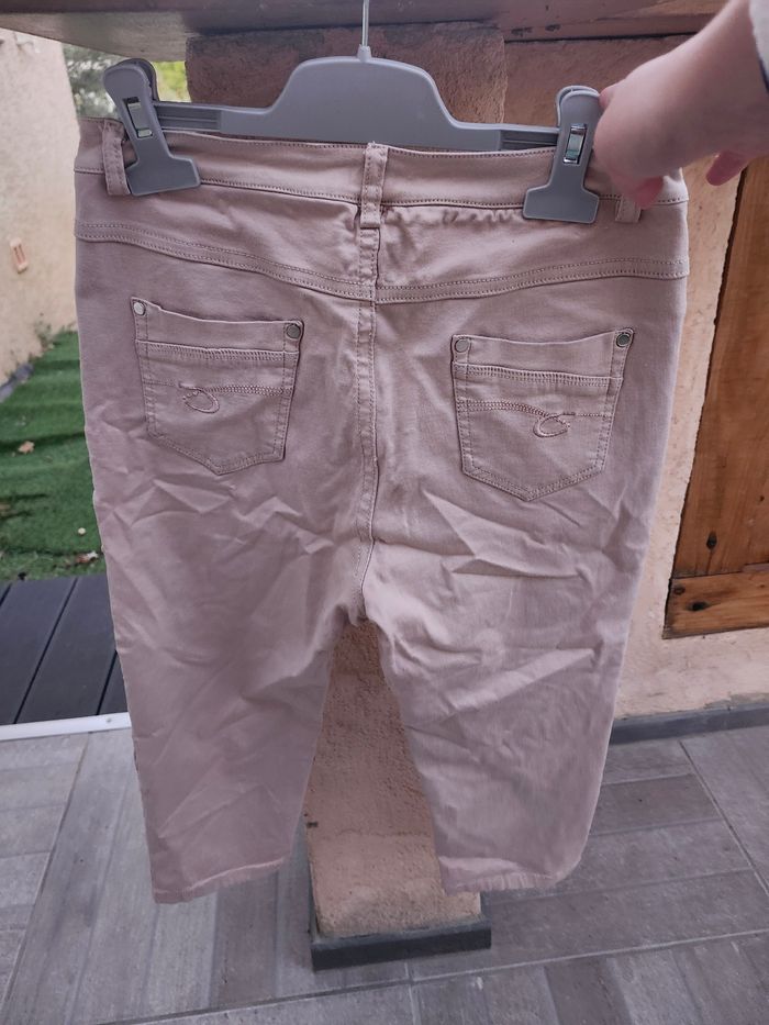 Jean court XMAX gris beige taille 38 - photo numéro 4
