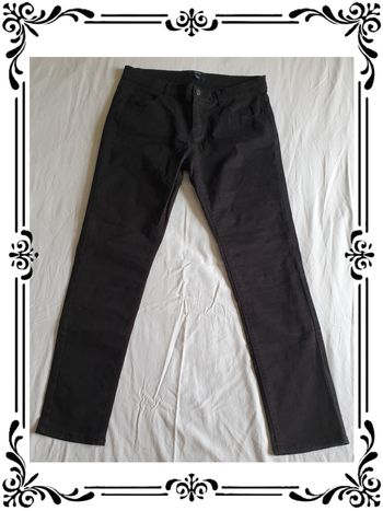 Jean taille 44.