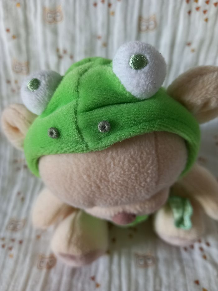 Peluche doudou ours grenouille Fischer Price - photo numéro 3