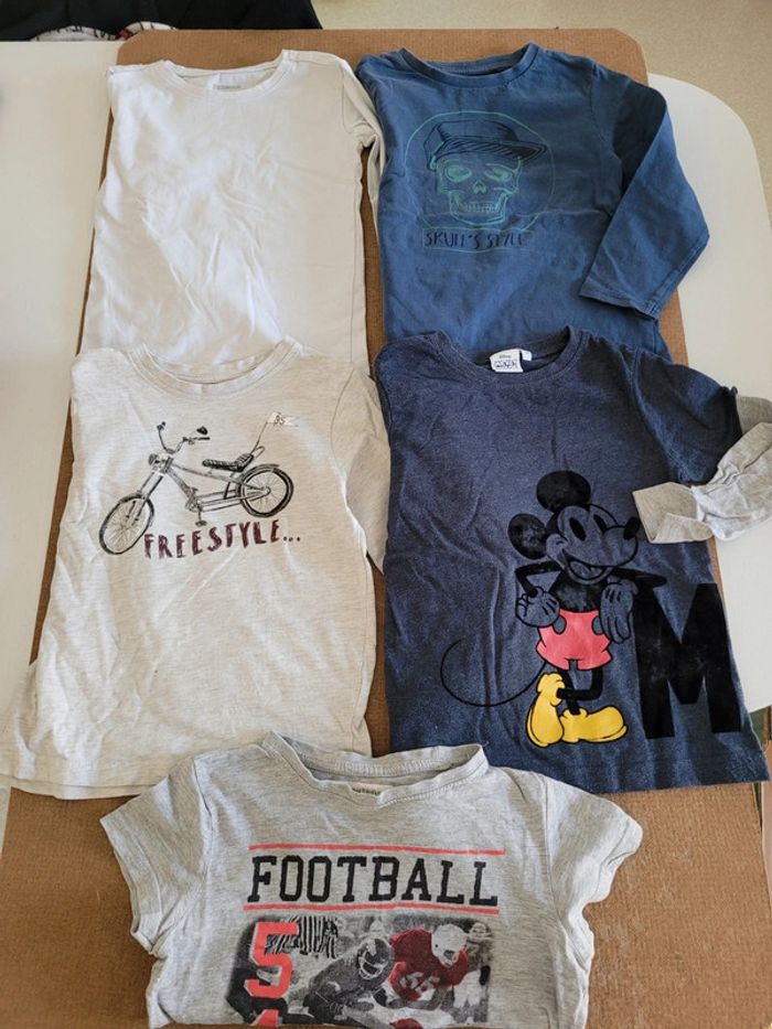 Lot de 4 t-shirts manches longues et 1 manche courte taille 5ans - photo numéro 5