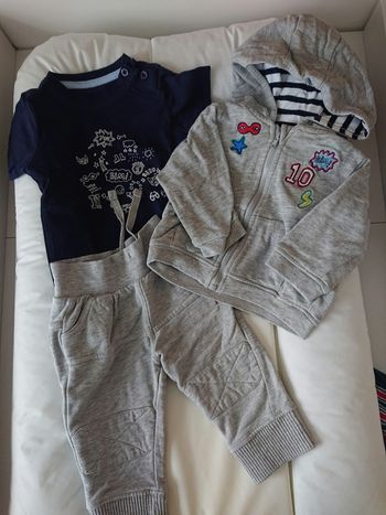 Ensemble jogging vertbaudet