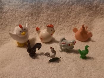 lot figurine miniatures poule cocotte coq