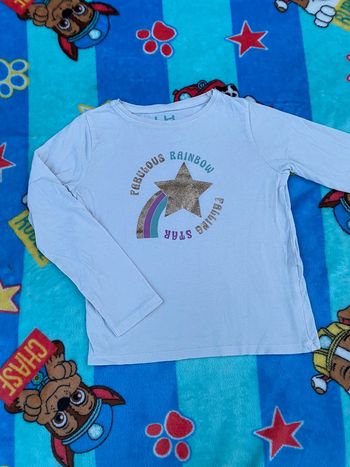 Jolie haut léger fille