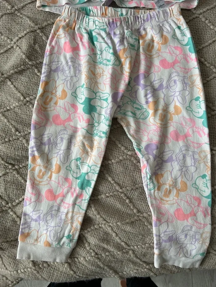 Lot de deux pyjamas 24 mois - photo numéro 3