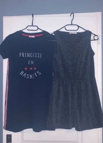 Lot de 2 robes taille 12 ans