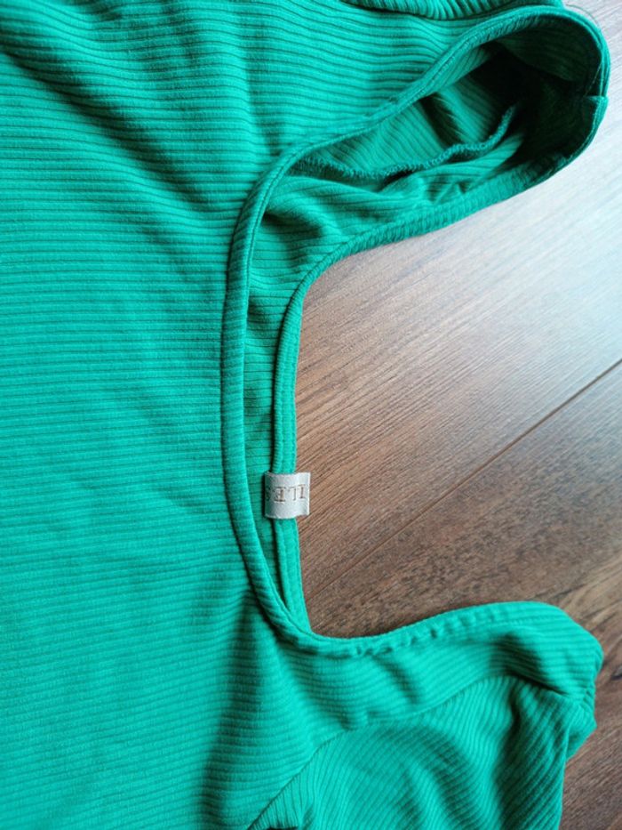 Tee shirt vert - photo numéro 2