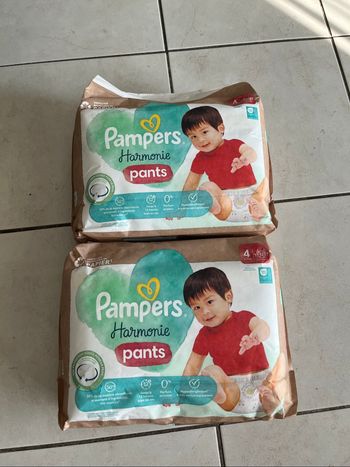 Couches Pampers