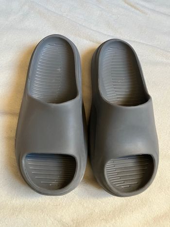 Sandale plastique 38