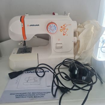 Machine a coudre jaguar 637