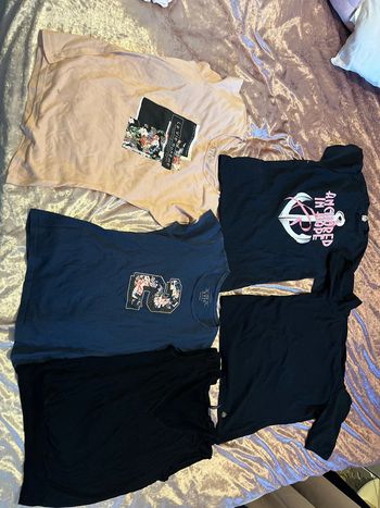 Lot T-shirt taille 40