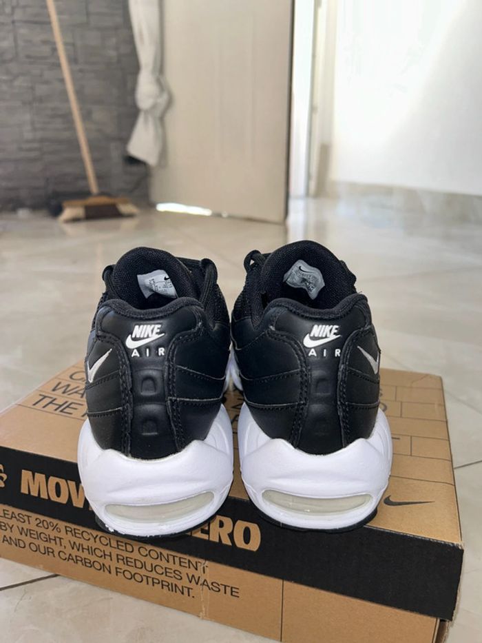 Nike Air Max 95 - photo numéro 4