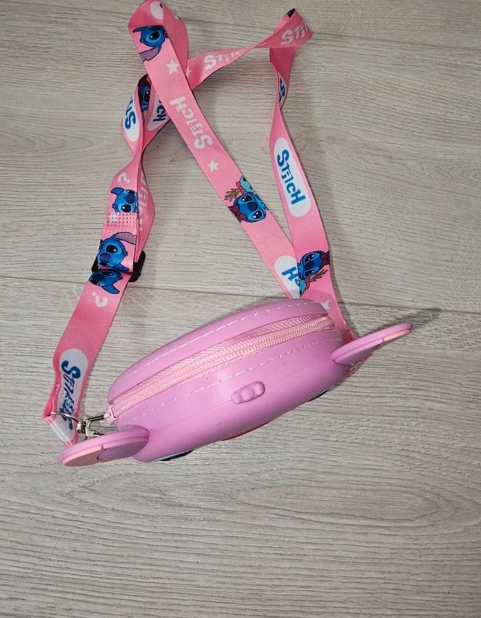 Porte monnaie stitch neuf - photo numéro 3