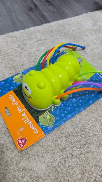 Arroseur chenille jet d'eau pour enfants