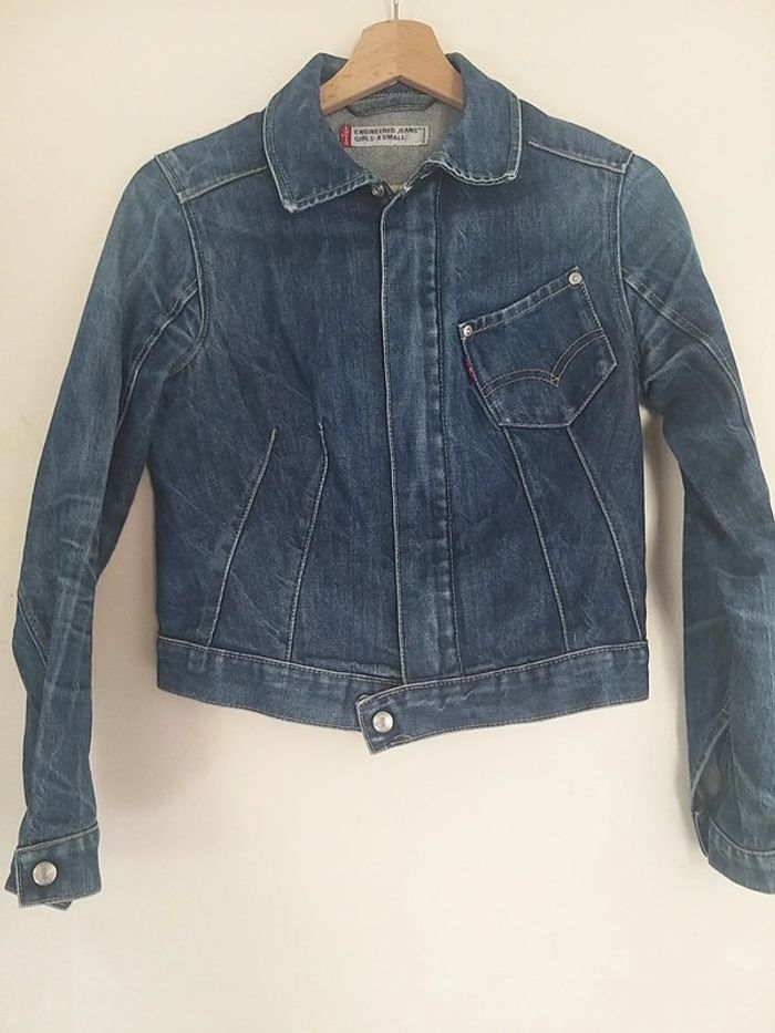 Veste courte et cintrée en jeans en XS