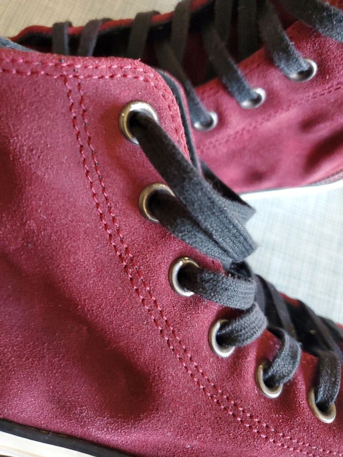 Converse bordeaux et noire P.38.5 - photo numéro 16