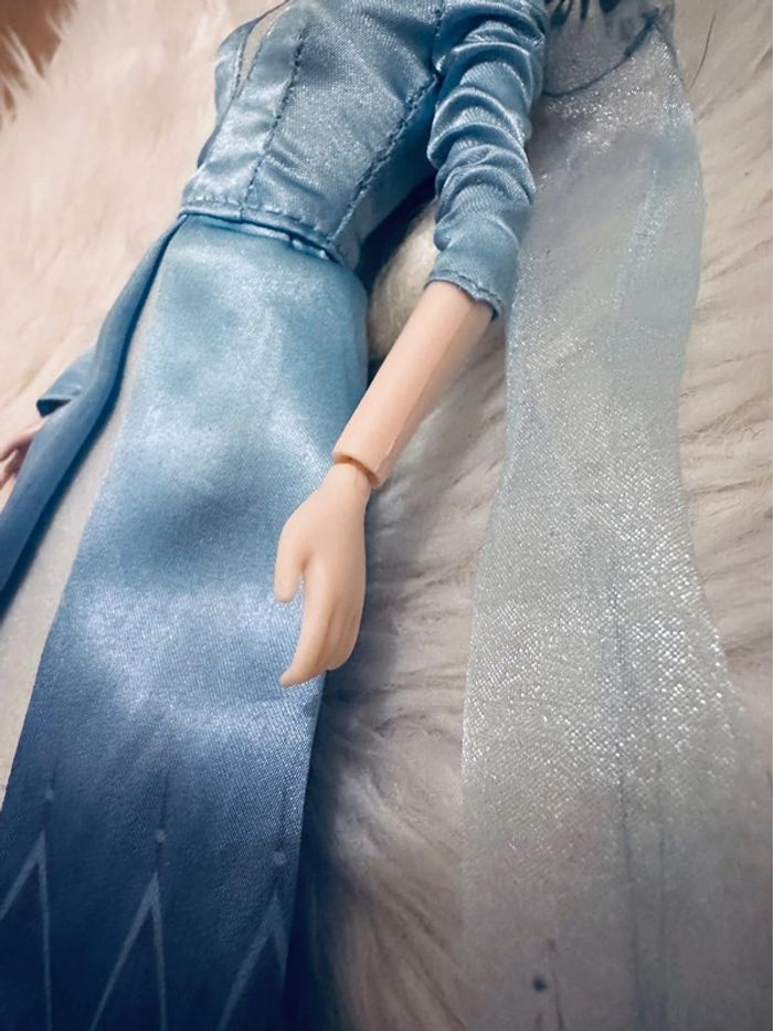 Poupée reine des neiges 2 musicale - photo numéro 4