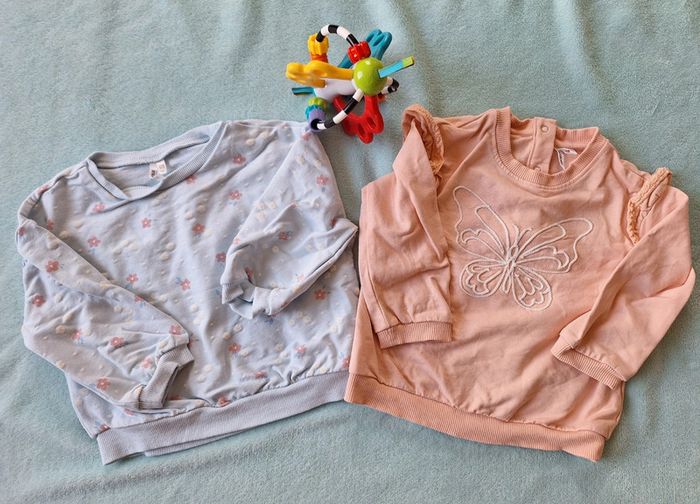 Lot de sweats taille 23 mois
