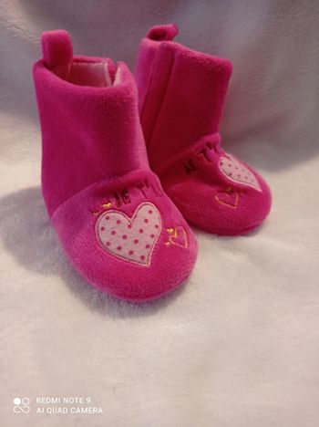 Chaussons bébé fille 9/12 mois