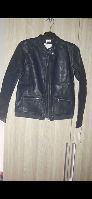Veste simili cuir taille 10ans neuf Tao
