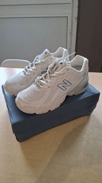 Baskets New Balance 740 taille 40