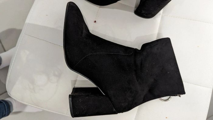 Bottines noires pointues taille 39 - photo numéro 3