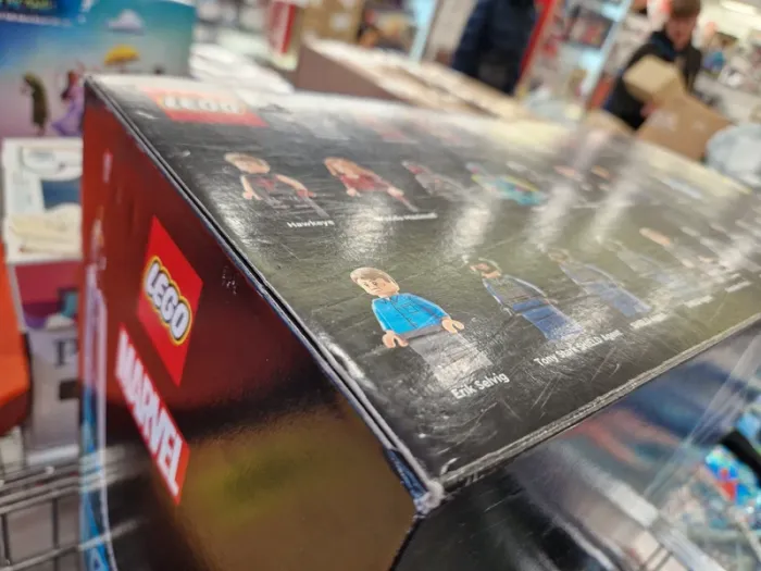 B4233- LEGO Marvel La tour des Avengers 76269 - photo numéro 5