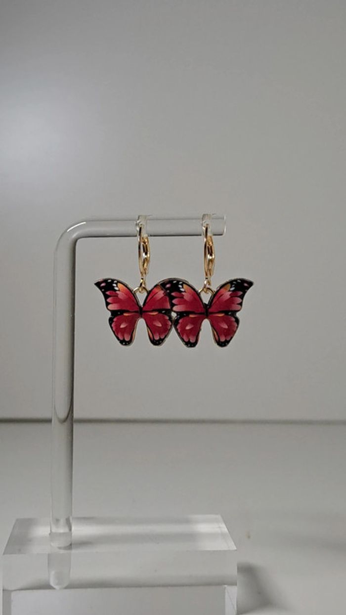 🦚Boucles d'oreilles papillon - photo numéro 2