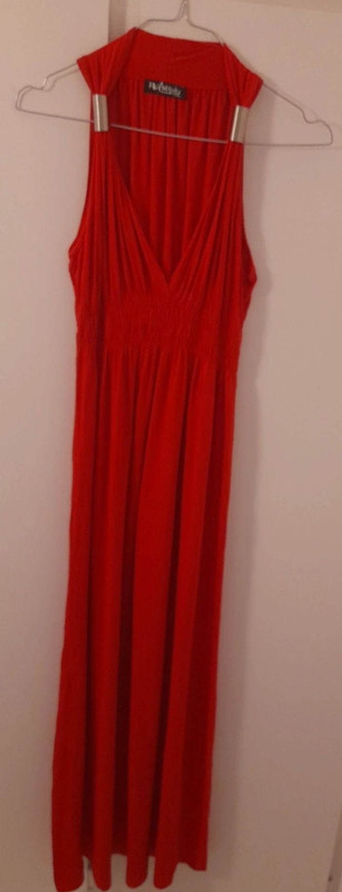 Robe longue rouge à bretelles