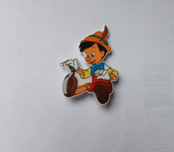 Pins pinocchio