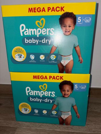 Lot de 2 carton de couche Pampers baby dry taille 5