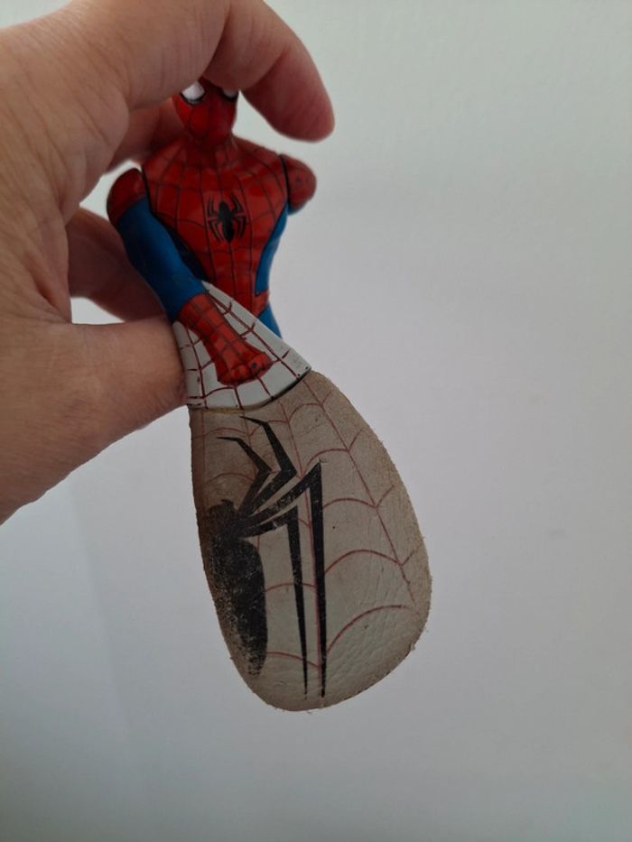 Figurine Spiderman volante - photo numéro 4