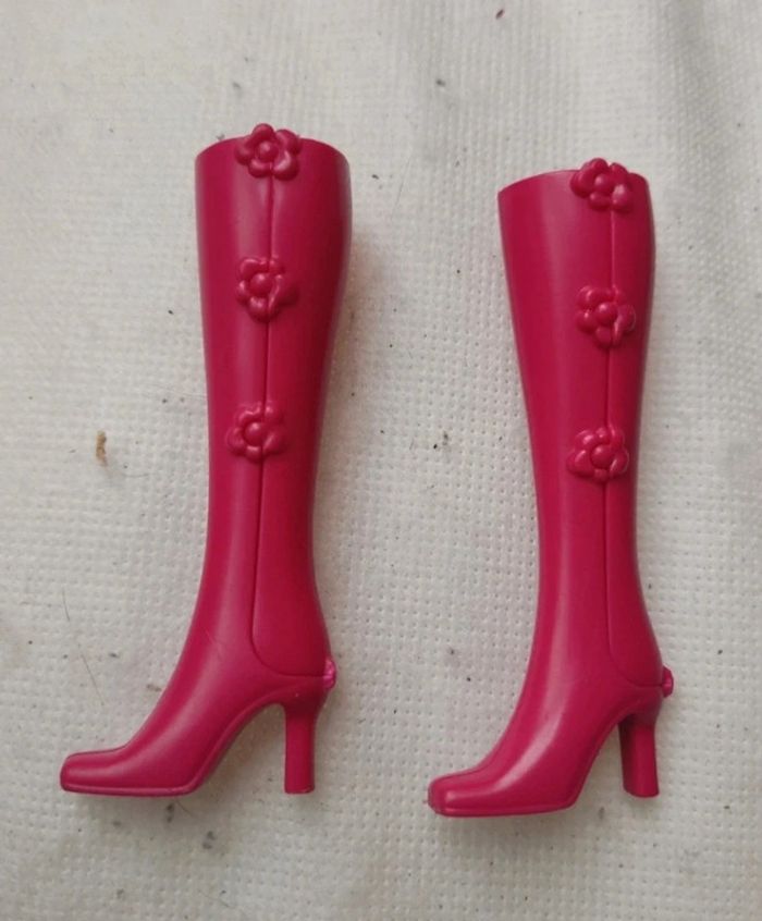 🌈Bottes Rose Barbie Mattel à clipper🌈