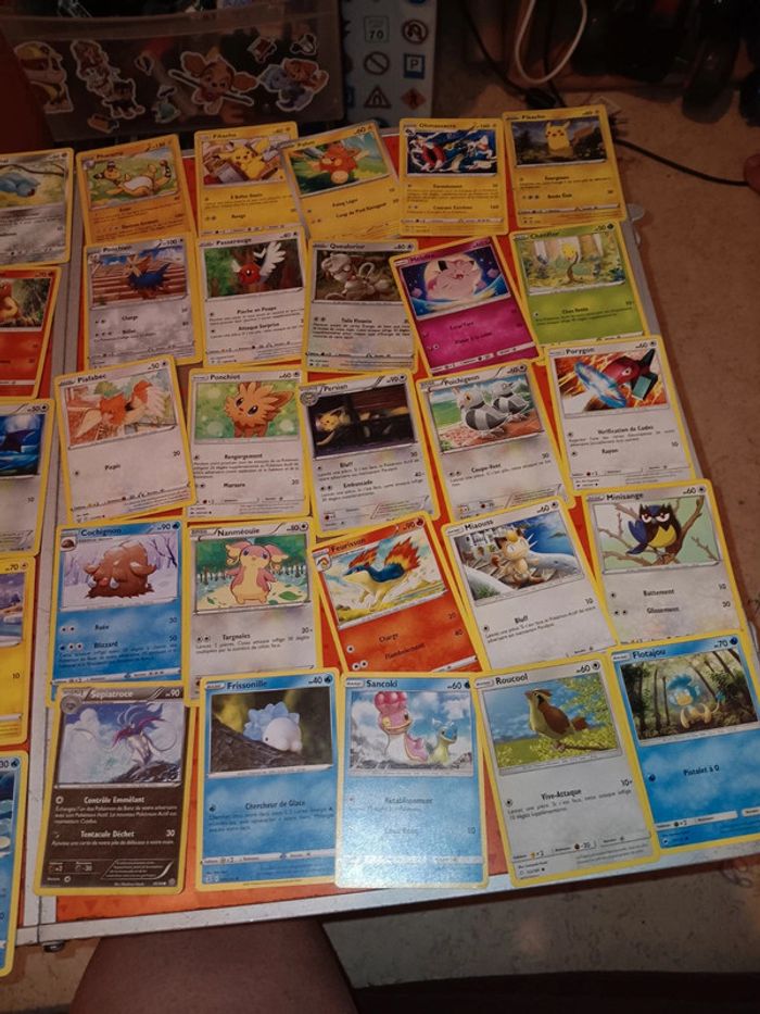 Lot 274 cartes pokemon que des personnages pas de vinted go - photo numéro 10