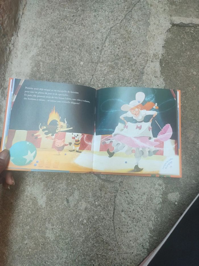 Livre la Laitière et le pot au lait - photo numéro 13