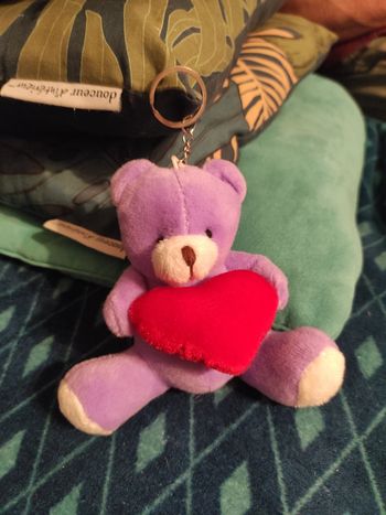 (4) peluche 