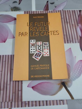 Le futur révèle par les cartes