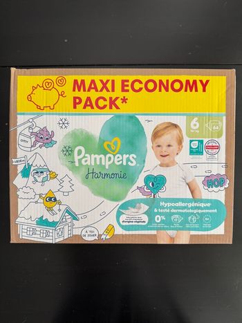 64 couches Pampers harmonie taille 6